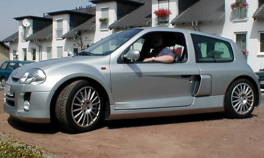 R-Clio-V6-001-Probefahrt