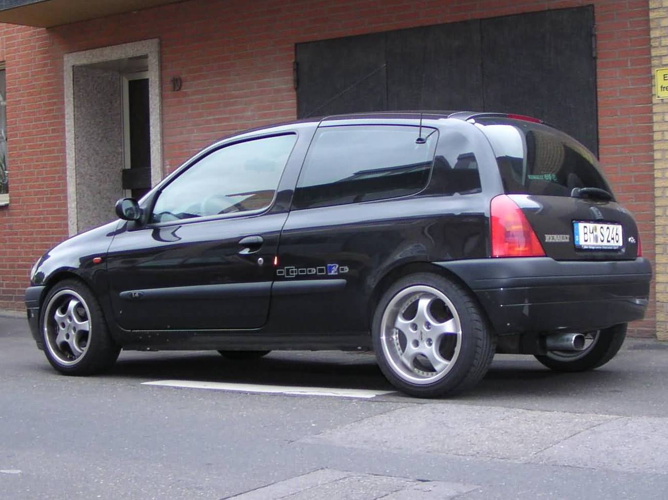 R-Clio-schwarz-002