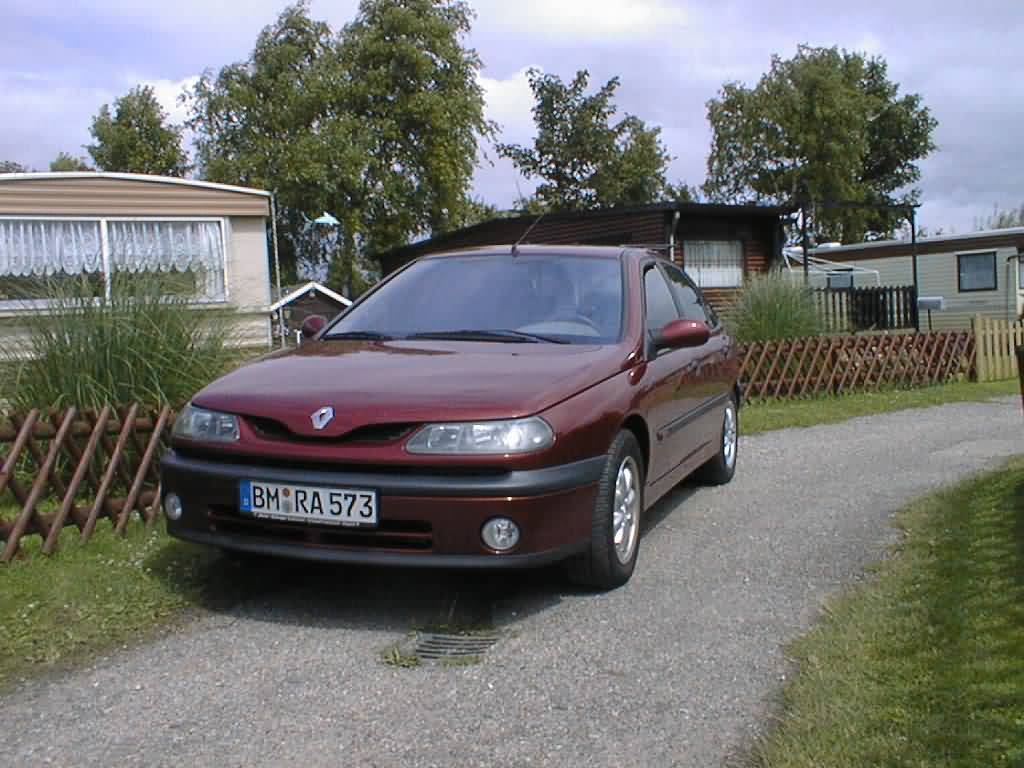 Renault-Laguna-006